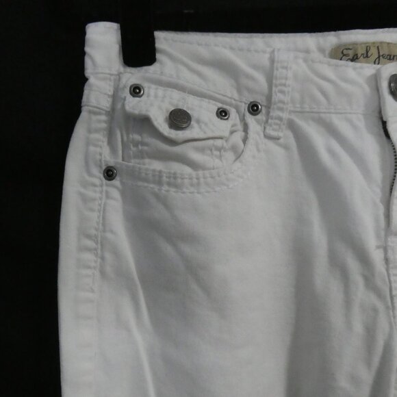 EARL JEANS | size 6 | Chic White Rolled Cuff Capris - Picture 3 of 16